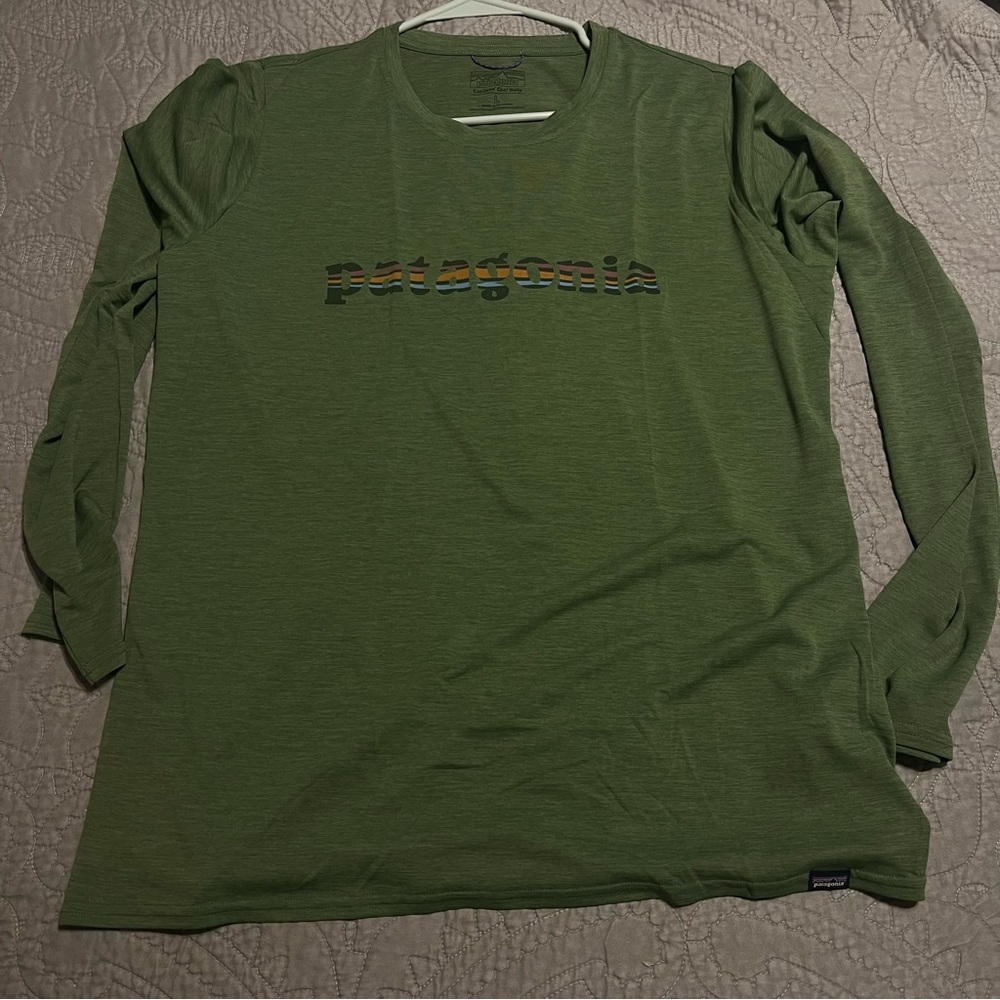 Patagonia womens capilene cool daily shirt. New without tags.